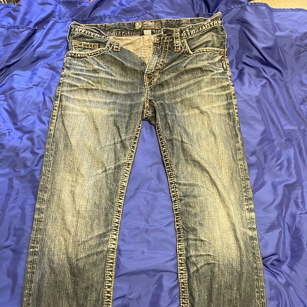 Silver jeans Nash heritage size 33/34.